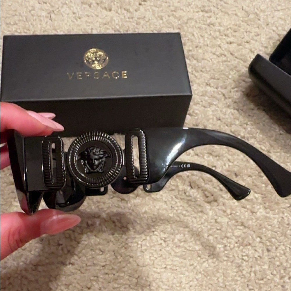Versace Black Sunglasses - Picture 2 of 10